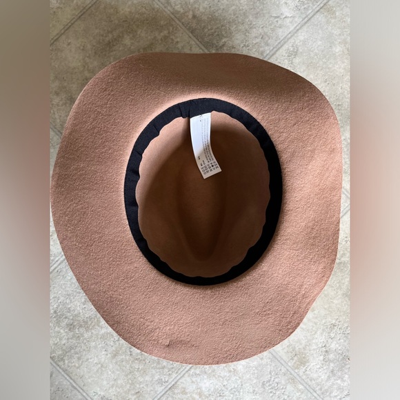 Tan Felt Hat - Never worn - Picture 2 of 3
